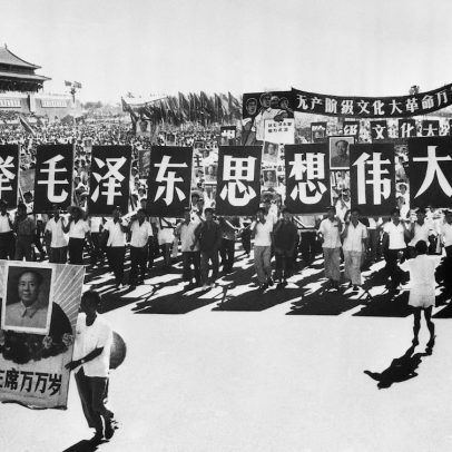 Dikötter analisa controle de ditadores sobre seus círculos próximos na China