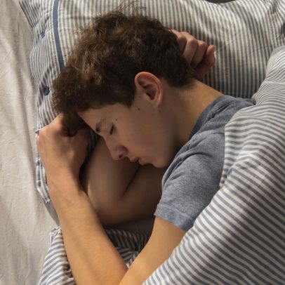 Dormir em excesso pode afetar sua saúde; descubra o tempo ideal de sono