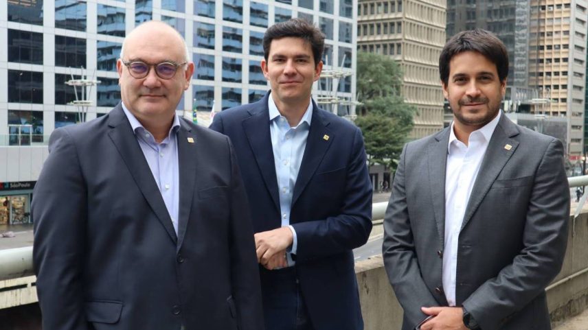 Executivos da Nomad, Danilo Igliori (economista-chefe), Lucas Vargas (CEO) e Caio Fasanella (diretor-executivo), em Nova York (Foto: Divulgação)