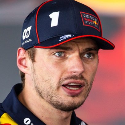 Verstappen critica penalidade 'estranha' de Piastri e Horner faz comparação com Russell