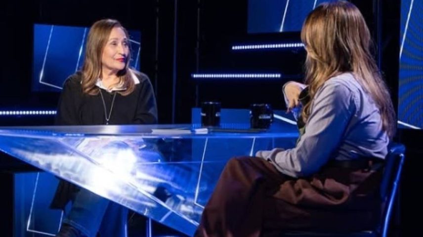 Sonia Abrão conversa com Blogueirinha em programa (Foto: Reprodução)