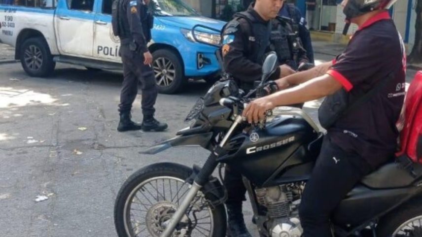 Operação da Policia Militar que busca combater o crime do falso entregador de aplicativo (Foto: Reprodução)