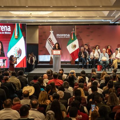 Morena fortalece partido e apoia Sheinbaum diante de escândalos recentes
