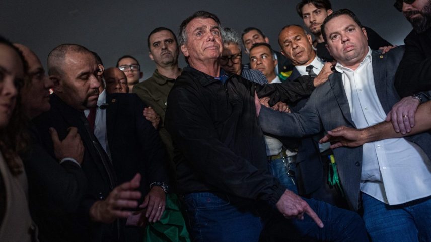 Jair Bolsonaro no Congresso (21/07/2025) (Foto: Arthur Menescal/Bloomberg/Getty Images)