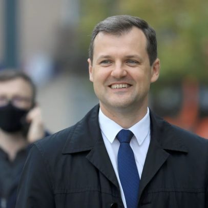 Primeiro-ministro da Lituânia deixa cargo em meio a investigação de corrupção
