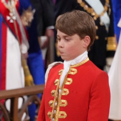 Rei Charles impede que príncipe George viaje com os pais em nova decisão