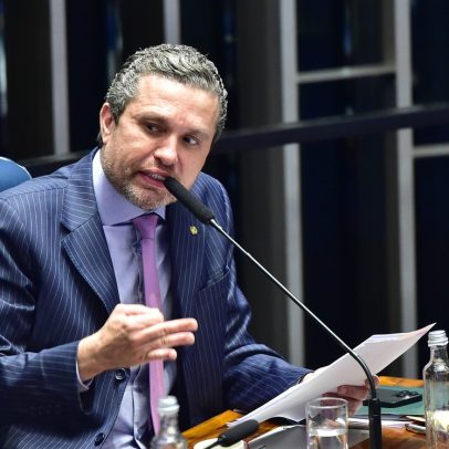 Deputado do PP critica 'falsos patriotas' e se distancia de extremismos políticos