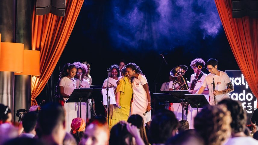 Cariocas da Orquestra Sinfônica Juvenil Chiquinha Gonzaga se apresentam em Portugal (Foto: NOS Alive/Divulgação)