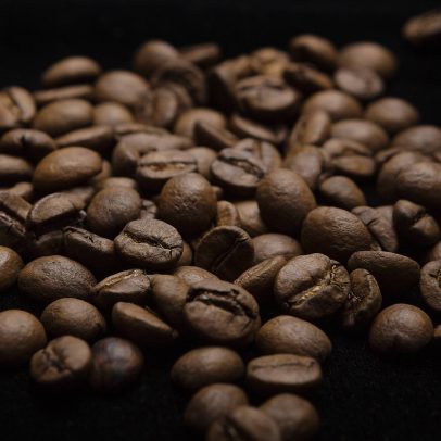 Café registra primeira queda no varejo após 16 meses de alta contínua