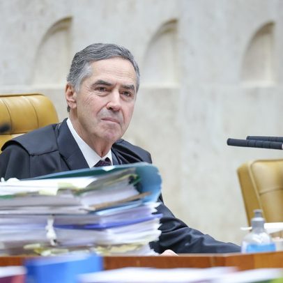 Barroso defende regulação das big techs e critica erros do passado em evento internacional