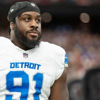 Levi Onwuzurike ficará fora da temporada 2025 da NFL por lesão no joelho