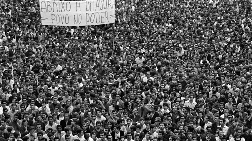 Passeata dos cem mil — Foto: Evandro Teixeira / Acervo IMS