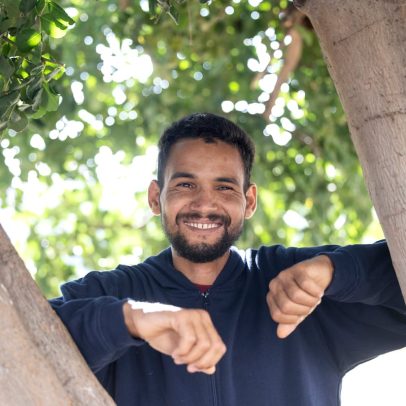 Egípcio atravessa o mar em flotador para reencontrar a mãe na Espanha