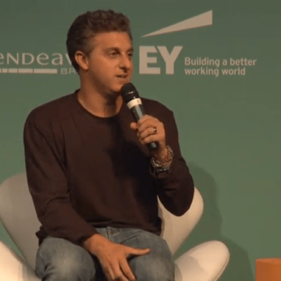 Huck critica Congresso e propõe mudanças na política brasileira