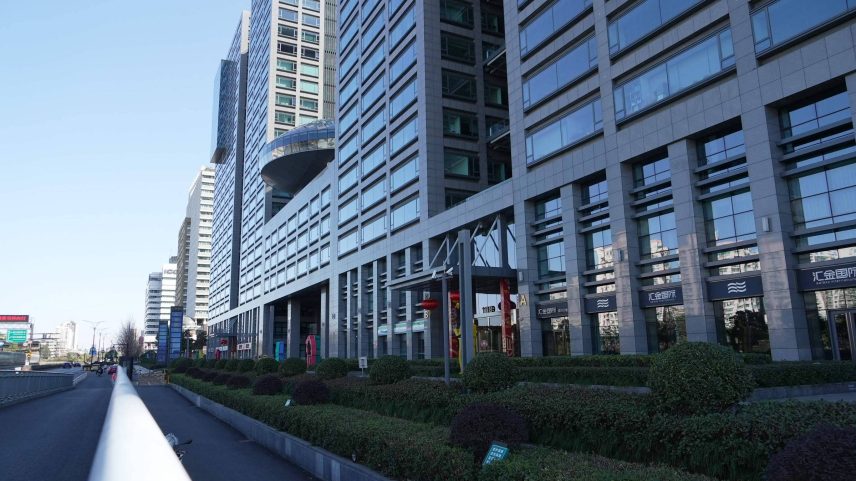 Prédio onde fica a sede da startup de inteligência artificial DeepSeek, em Hangzhou, na província de Zhejiang, na China, em 28 de janeiro de 2025 (Foto: Agatha Cantrill/AFP)