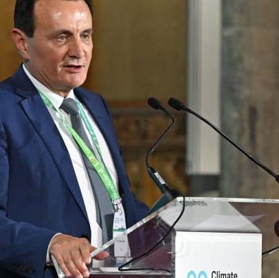 Mercado de ações de Londres enfrenta crise com possível saída da AstraZeneca