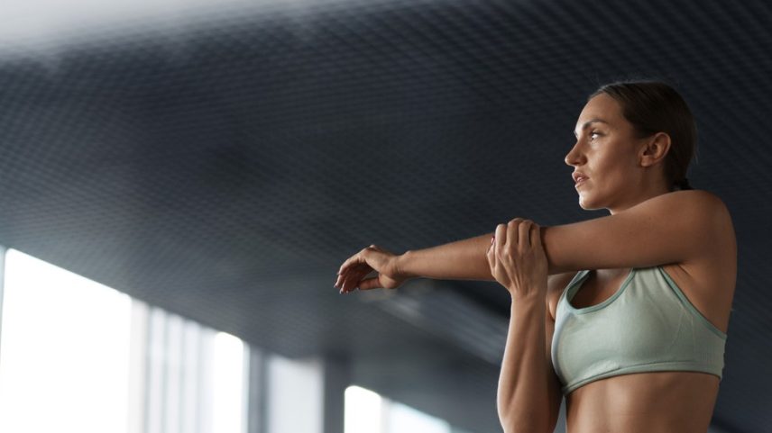 Especialistas ensinam técnicas que podem melhorar a respiração durante os exercícios (Foto: Freepik)