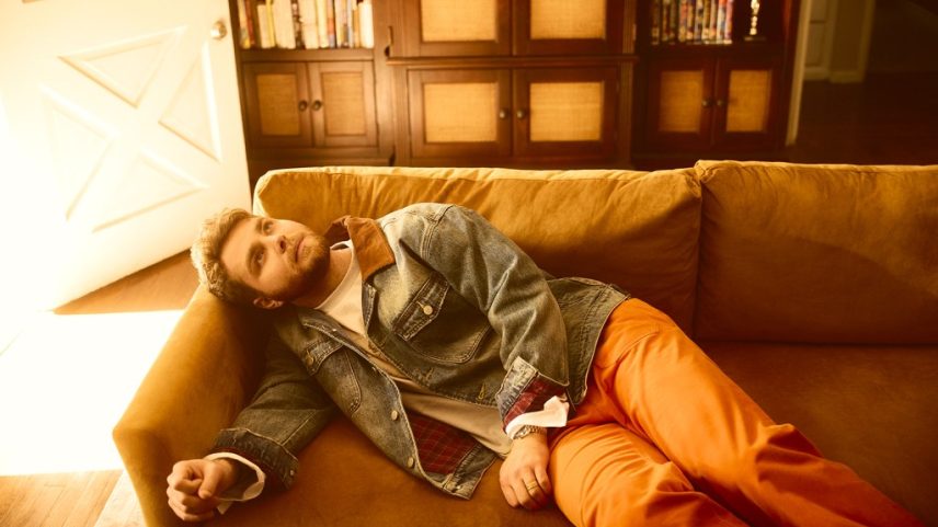 "Ordinary" de Alex Warren é o número 1 na parada de Músicas do Verão em 4 de julho. (Foto: Reprodução)