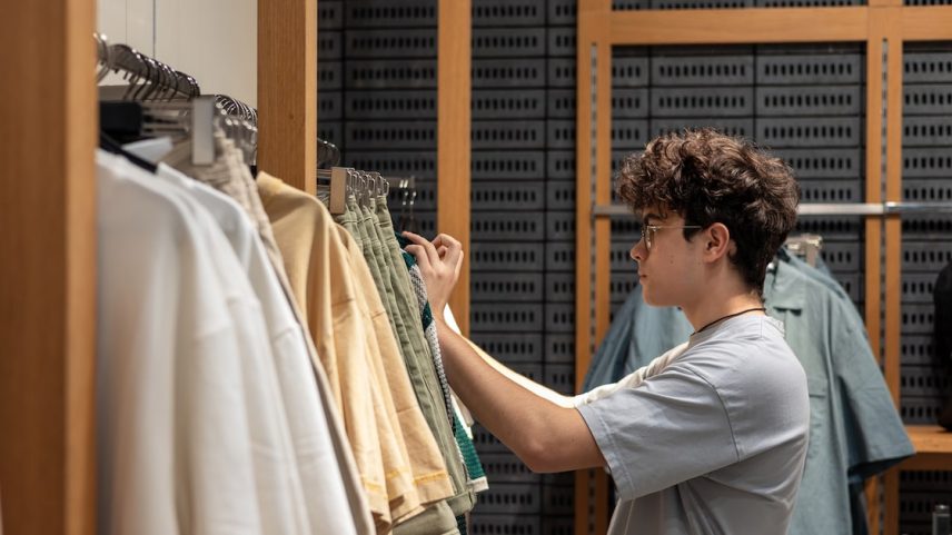 Geração Z prioriza marcas com propósito, aponta estudo Movimentos Geracionais. (Foto: Svitlana Mishchenko/Adobe Stock)