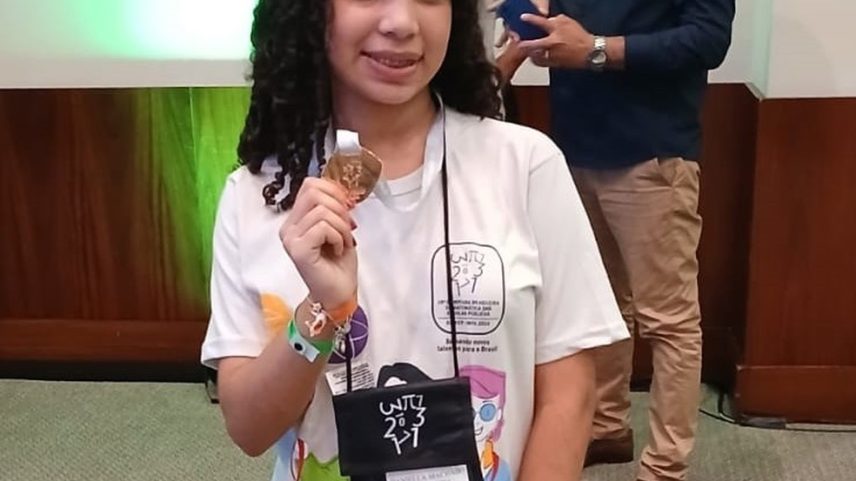 Daniella Machado de Almeida conquistou medalha de ouro na OBMEP de 2024. (Foto: Arquivo pessoal)