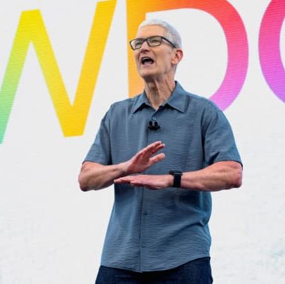 Cramer defende permanência de Tim Cook à frente da Apple e dos investidores