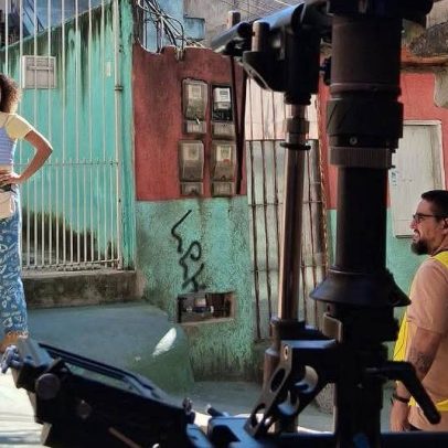 Gravação da nova novela das 9 mobiliza moradores da Brasilândia em São Paulo