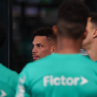 Elenco elogia Paulinho por dedicação e esforço inigualáveis no futebol