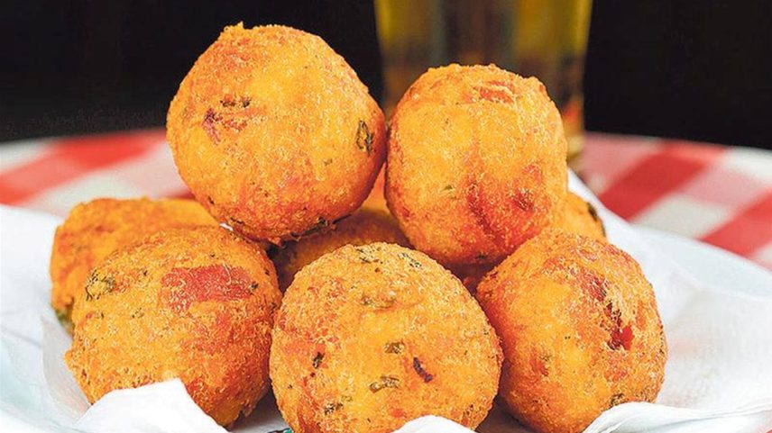 Bolinho de bacalhau do Jobi, no Leblon — Foto: Divulgação/Fábio Rossi