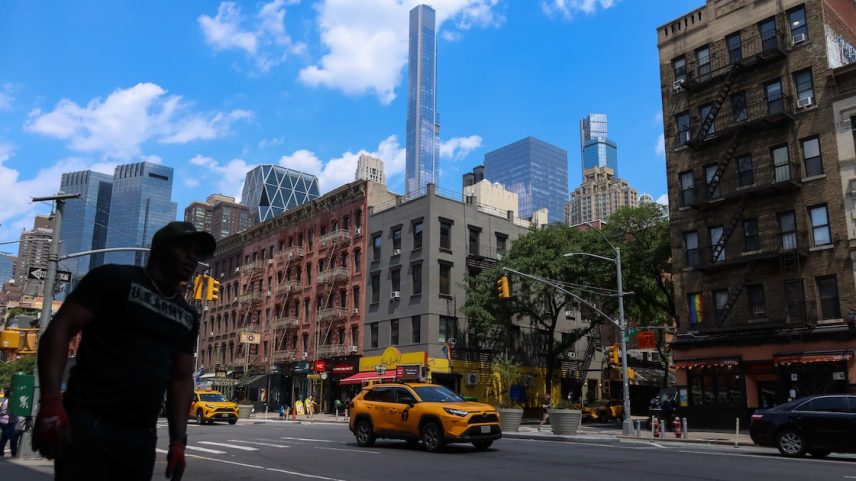 Prédios em Nova York: Brookfield levantou US$ 5,9 bilhões para a quinta safra de seu principal fundo imobiliário no primeiro trimestre (Foto: Michael Nagle/Bloomberg)