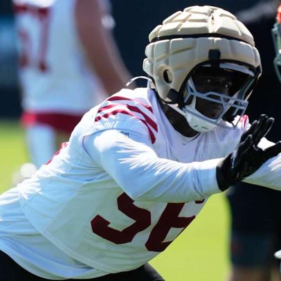 Tarron Jackson, dos Niners, é hospitalizado após lesão em treino de pré-temporada
