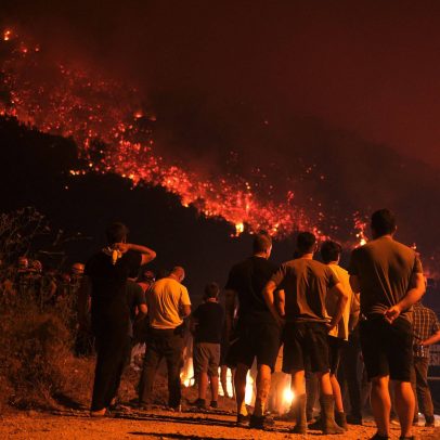 Grécia e Turquia lutam contra incêndios devastadores durante onda de calor intensa