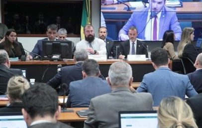 Diretor da PF e deputado trocam críticas acaloradas em audiência na Câmara