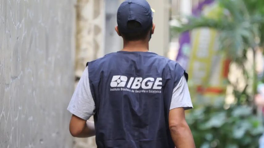 Funcionário do IBGE (Foto: Tânia Rêgo/Agência Brasil)