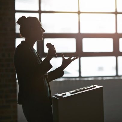 Novo Código Eleitoral promete ampliar a participação feminina na política brasileira