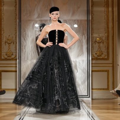 Giorgio Armani apresenta coleção de alta-costura para o inverno de 2025