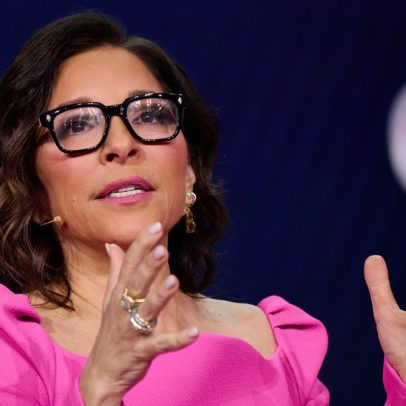 Linda Yaccarino deixa cargo de CEO do X após dois anos à frente da empresa