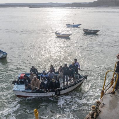 Derrames petroleros continuam a afetar o mar do Peru e suas consequências ambientais