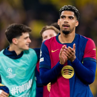 Barcelona inclui Ronald Araújo em lista de jogadores disponíveis para negociação