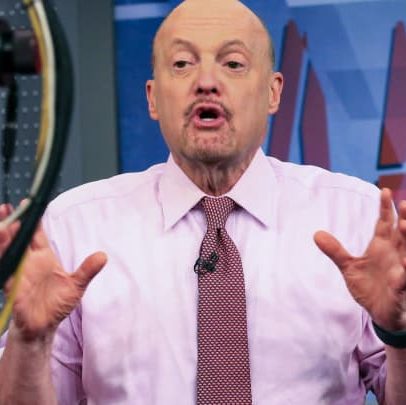 Jim Cramer indica 4 ações de 'alta qualidade' disponíveis com desconto no mercado