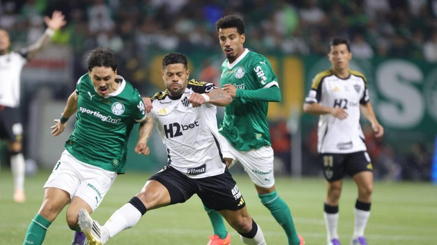Palmeiras e Atlético Mineiro em partida pelo Campeonato Brasileiro (Foto: Alex Silva/Estadão)