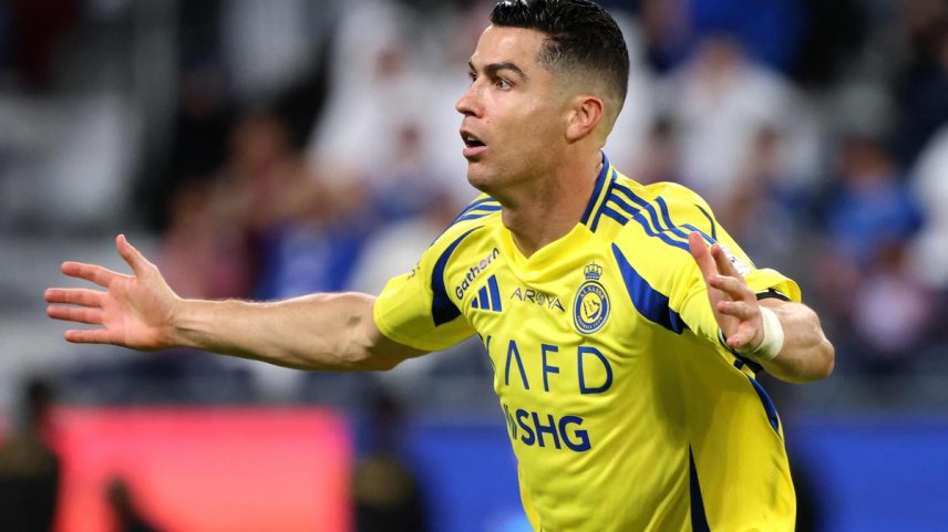 Cristiano Ronaldo renova com Al-Nassr (Foto: Fayez NURELDINE / AFP)