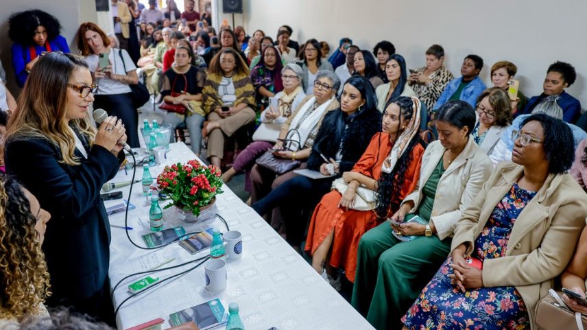 Primeira-dama, Janja, na Igreja Batista de São Cristóvão, no Rio de Janeiro, reunida com mulheres evangélicas em 4 de julho (Foto: Claudio Kbene)