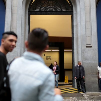 Ibovespa enfrenta limites para novas altas após crescimento de 15% no semestre