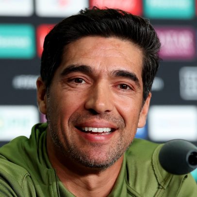 Palmeiras escala quarteto ofensivo enquanto Chelsea anuncia Pedro Neto