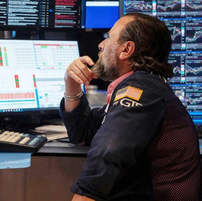 Taxas de juros do Tesouro recuam enquanto investidores aguardam novos dados econômicos