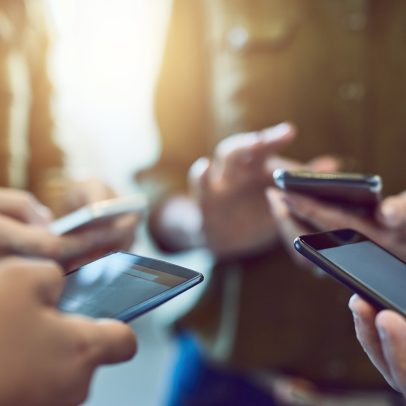 Celulares como iPhone e Motorola têm descontos a partir de R$ 659
