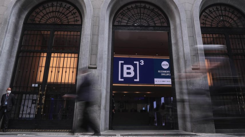 Nos primeiros seis meses do ano, a Bolsa brasileira acumulou alta de mais de 15% (Foto: Werther Santana/Estadão)