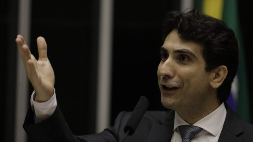 Presidente do Banco Central, Gabriel Galípolo, em sessão solene na Câmara (Foto: Cristiano Mariz/Agência O Globo)