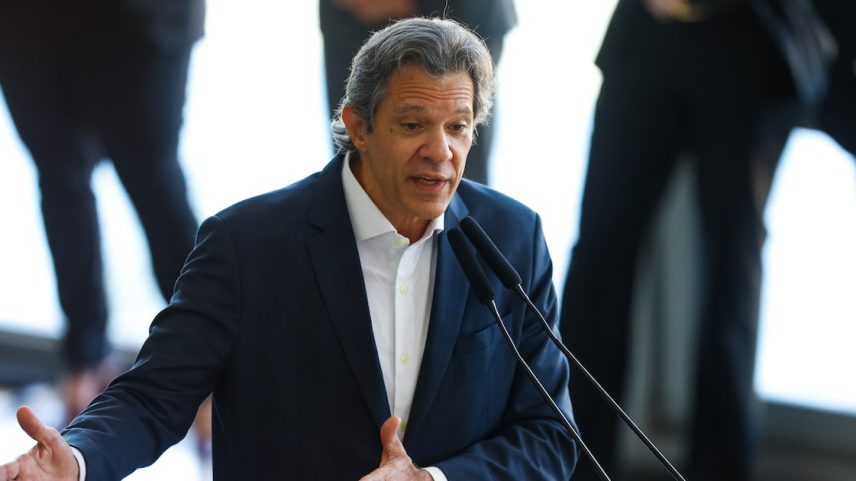 Ministro da Fazenda, Fernando Haddad, afirma que tem visto busca do diálogo para resolver embate com Congresso sobre o IOF (Foto: WILTON JUNIOR)