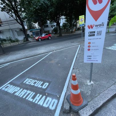 Aluguel de carro compartilhado é lançado em praça pública no Rio de Janeiro